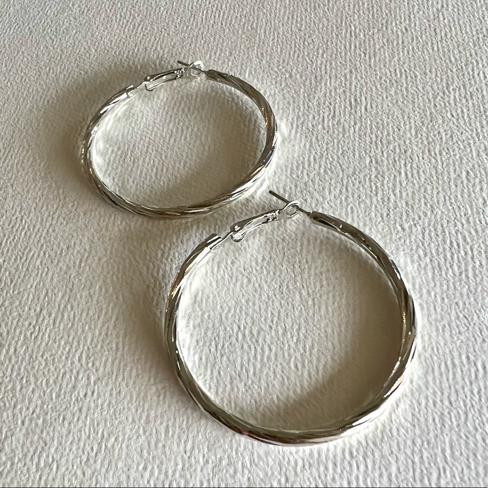 Silver Hoop Earrings Boutique Twist Shiny Fashion